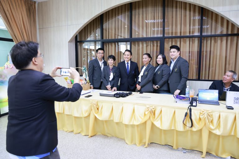 มหาวิทยาลัยสวนดุสิต ต้อนรับผู้ช่วยรัฐมนตรีว่าการกระทรวงการอุดมศึกษา วิทยาศาสตร์ วิจัยและนวัตกรรม ในโอกาสลงพื้นที่ติดตามการดำเนินงานขับเคลื่อนงานด้าน อววน. ในพื้นที่กรุงเทพมหานคร Realm of Flavor: Inspiring the Future of Global Tourism and Hospitality อาณาจักรแห่งรสชาติ: จุดประกายอนาคตการท่องเที่ยวและการบริการระดับโลก
