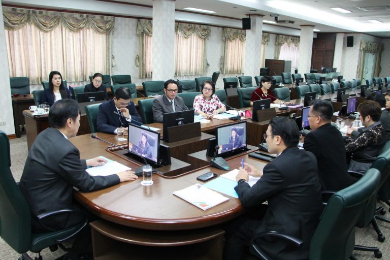 การประชุมคณะกรรมการบริหารทรัพย์สินและรายได้ของมหาวิทยาลัยสวนดุสิต ครั้งที่ 6 (15)/2561