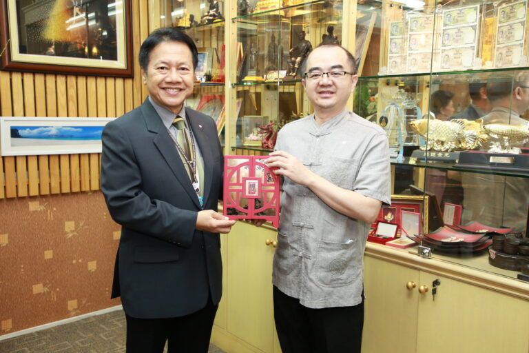 สถาบันขงจื่อมหาวิทยาลัยสวนดุสิต สุพรรณบุรี จัดการประชุมคณะกรรมการบริหารสถาบันขงจื่อมหาวิทยาลัยสวนดุสิต สุพรรณบุรี ครั้งที่ 9/2563