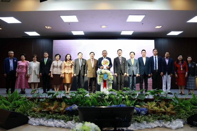 มหาวิทยาลัยสวนดุสิต ต้อนรับผู้ช่วยรัฐมนตรีว่าการกระทรวงการอุดมศึกษา วิทยาศาสตร์ วิจัยและนวัตกรรม ในโอกาสลงพื้นที่ติดตามการดำเนินงานขับเคลื่อนงานด้าน อววน. ในพื้นที่กรุงเทพมหานคร Realm of Flavor: Inspiring the Future of Global Tourism and Hospitality อาณาจักรแห่งรสชาติ: จุดประกายอนาคตการท่องเที่ยวและการบริการระดับโลก