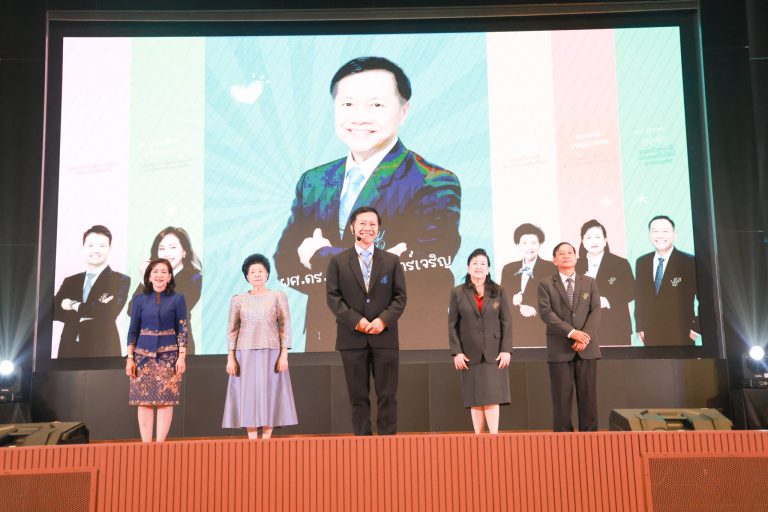 มหาวิทยาลัยสวนดุสิต จัดกิจกรรมปฐมนิเทศนักศึกษา ประจำปีการศึกษา 2568 “SDU Connect the Dots : จุดประกาย สานสัมพันธ์ สร้างสรรค์อนาคต”(ภาคบ่าย)