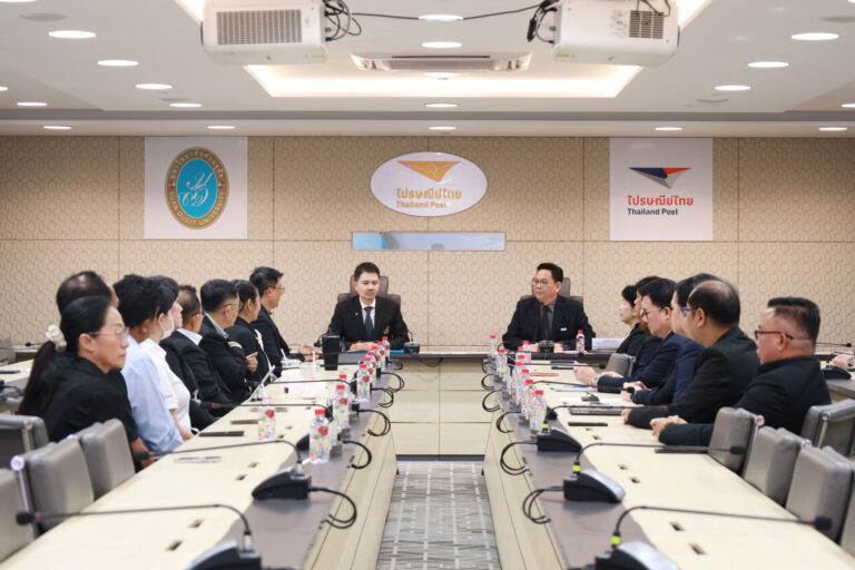 มหาวิทยาลัยสวนดุสิต จับมือ ไปรษณีย์ไทย ลงนาม MOU หนุนโครงการ “มาร์เก็ตเพลส กุ้งก้ามกรามมีชีวิต” ยกระดับเศรษฐกิจชุมชนด้วยงานวิจัยและระบบโลจิสติกส์ทันสมัย