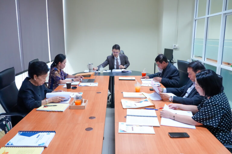 การประชุมคณะกรรมการกลั่นกรองผลการปฏิบัติงานของพนักงานมหาวิทยาลัยและลูกจ้างของมหาวิทยาลัย ประจำปี พ.ศ. 2569 ครั้งที่ 1/2569 และประชุมคณะกรรมการกลั่นกรองผลการปฏิบัติราชการของข้าราชการ พลเรือนในสถาบันอุดมศึกษา และ ลูกจ้างประจำของส่วนราชการ ประจำปีงบประมาณ พ.ศ. 2569 รอบที่2 ครั้งที่ 1/2569